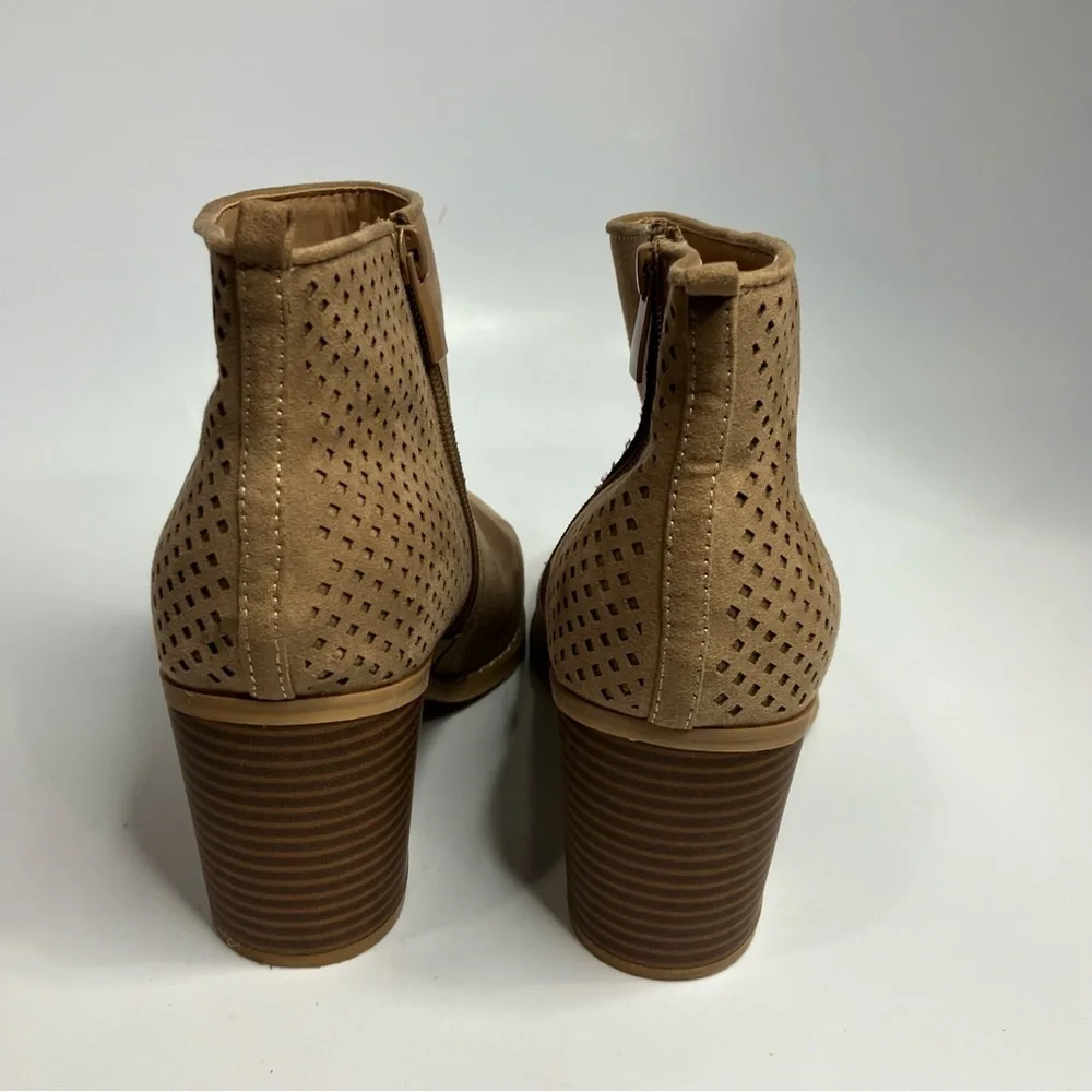 Torrid natural perforated stacked bootie‎ size 9.5